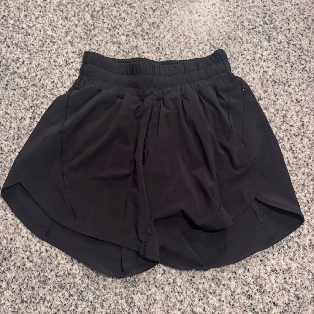 Lululemon Track That Mid-Rise Lined Short 5”